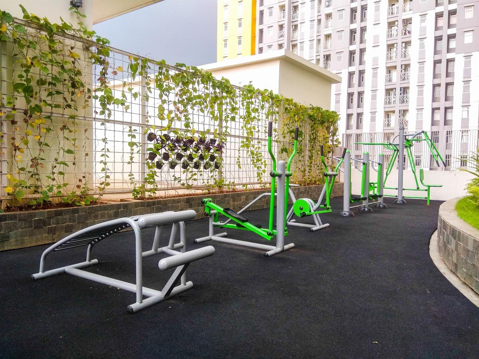 Simply At Springlake Summarecon By Travelio Apartemen Bekasi